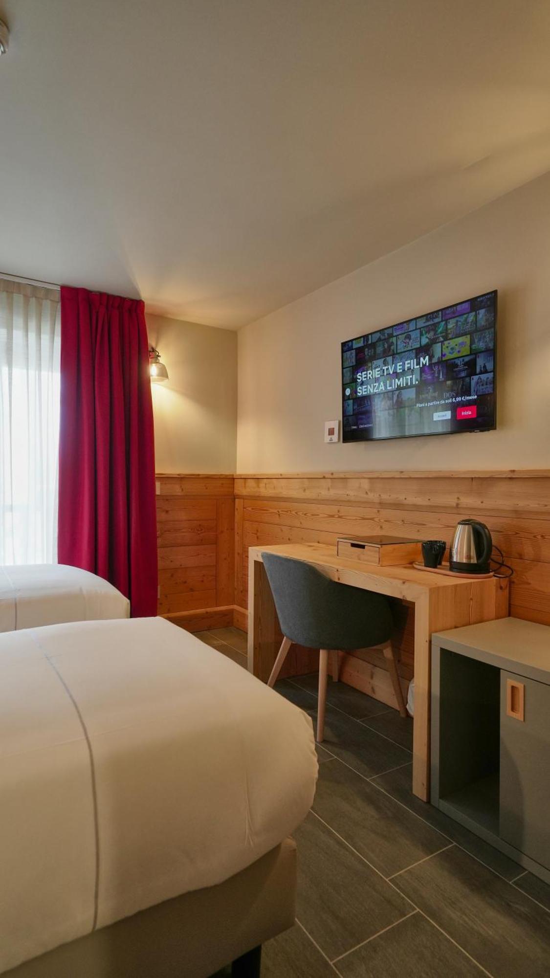 Hotel Perruquet Брей-Червиния Экстерьер фото